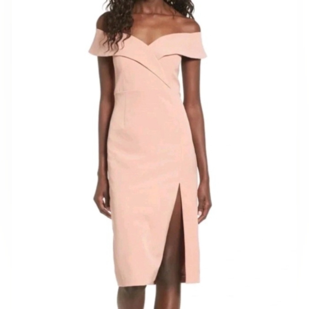 Bardot Bella Off Shoulder Peach Midi Dress With Slit On the Front. Size 4